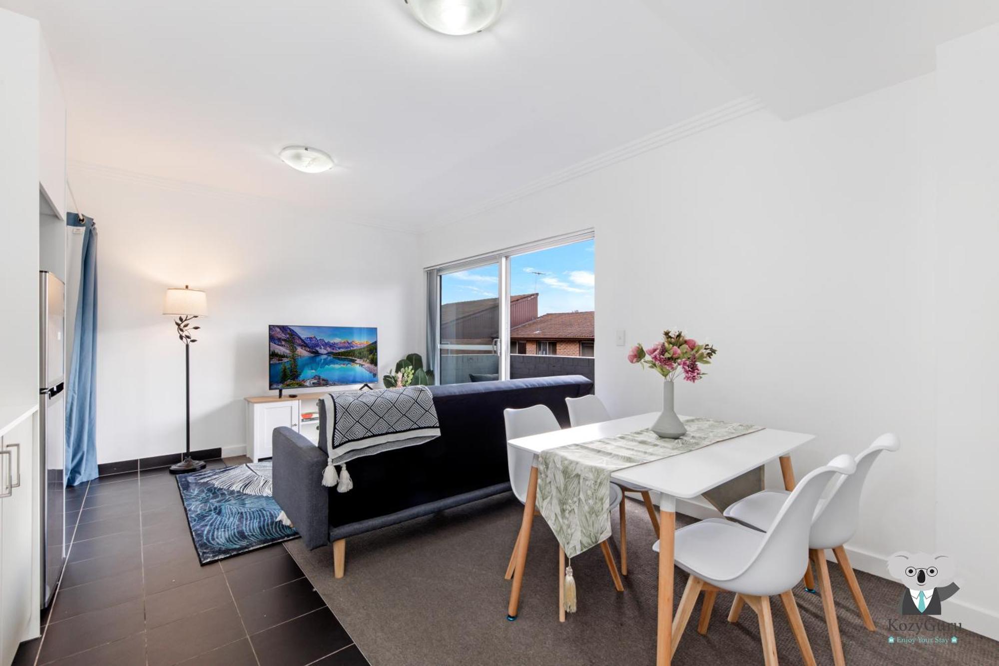 Kozyguru Harris Park Charming 1r Two-story Apartment Sydney